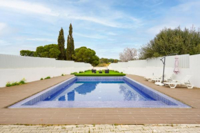 Villa Porches Velho, with private pool